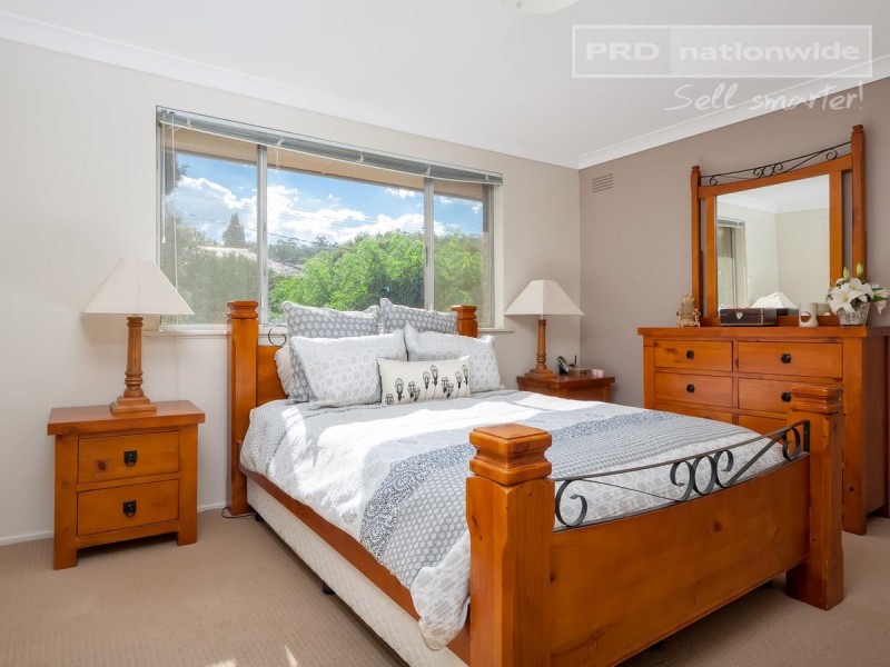 87 Grove Street, Kooringal NSW 2650