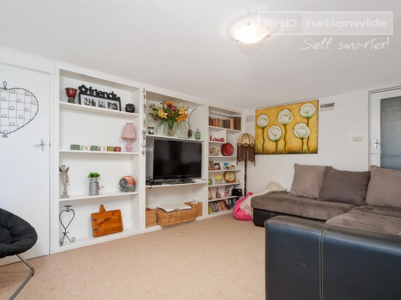 87 Grove Street, Kooringal NSW 2650