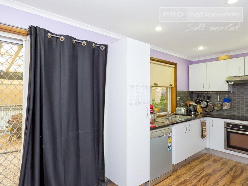 9 Craft Street, Lake Albert NSW 2650