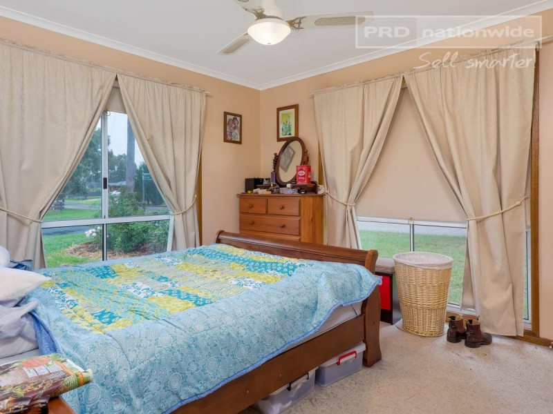 9 Craft Street, Lake Albert NSW 2650