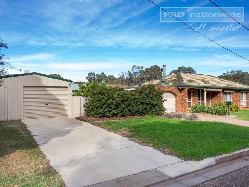 9 Craft Street, Lake Albert NSW 2650