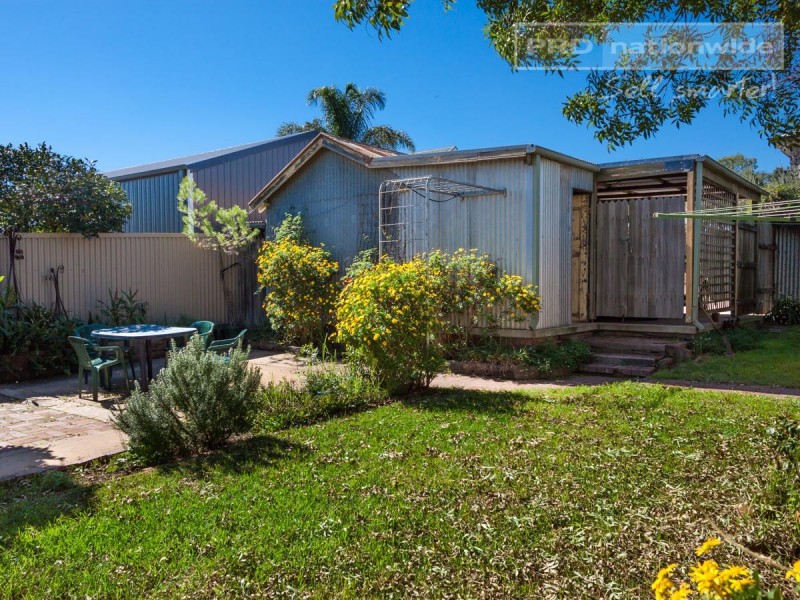 11 Bourke Street, Turvey Park NSW 2650