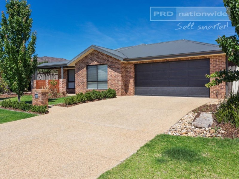 1/31 Warambee Street, Glenfield Park NSW 2650