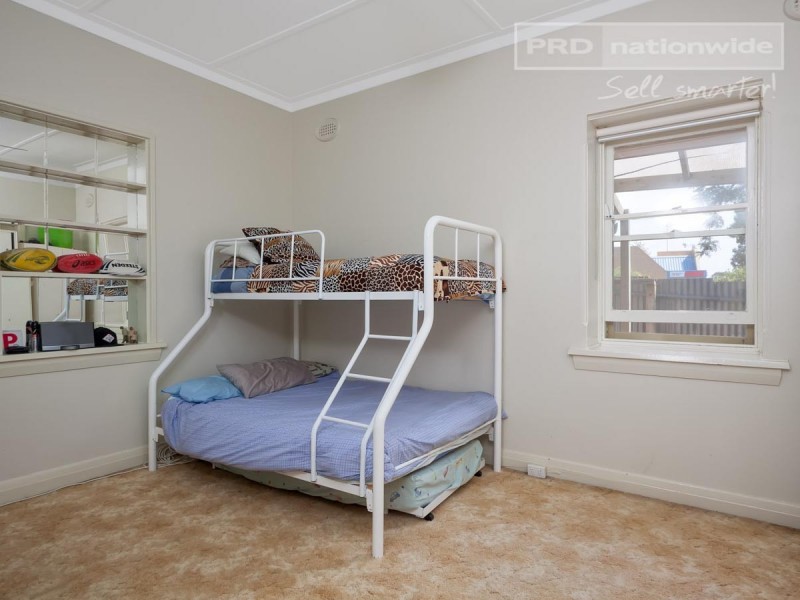12 Donnelly Avenue, Wagga Wagga NSW 2650