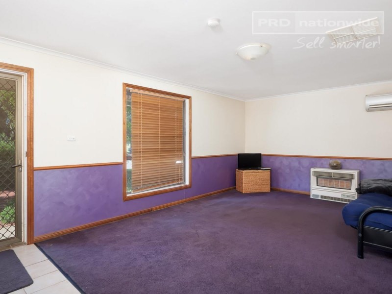 34 Forrest Street, Lake Albert NSW 2650