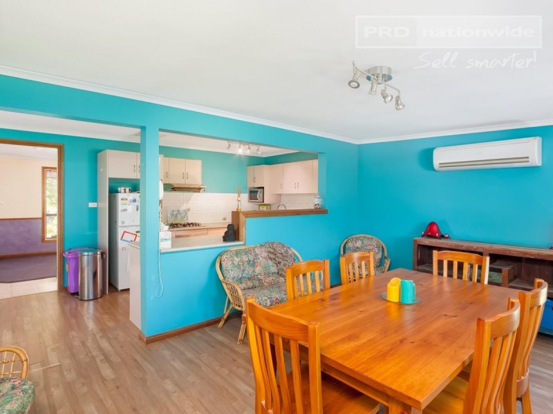 34 Forrest Street, Lake Albert NSW 2650