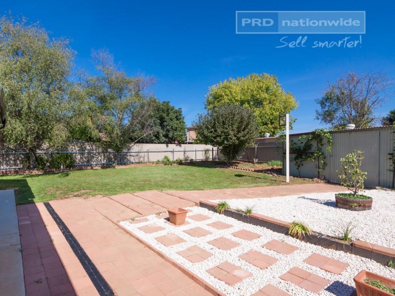 34 Forrest Street, Lake Albert NSW 2650