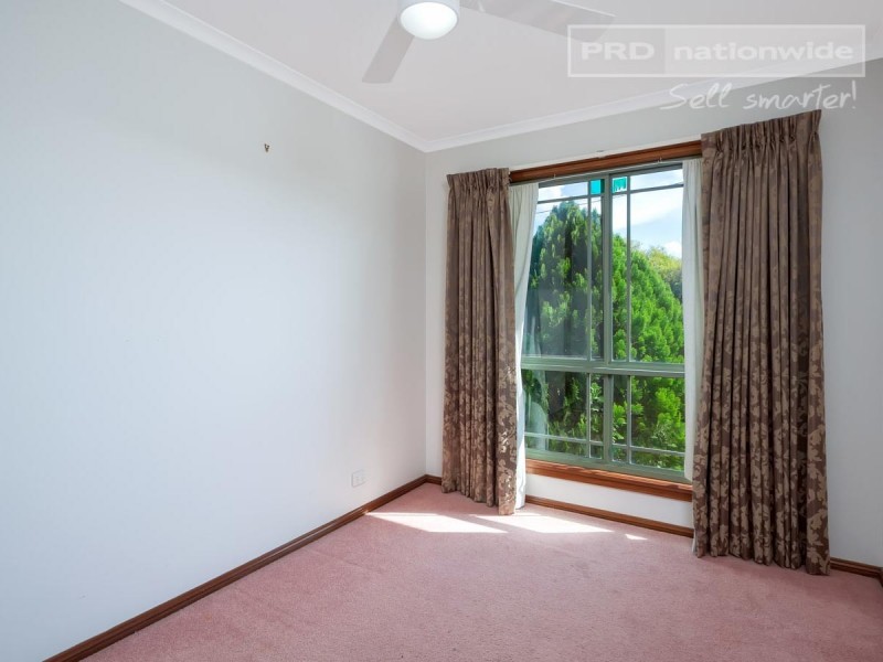 15 Richard Street, Turvey Park NSW 2650