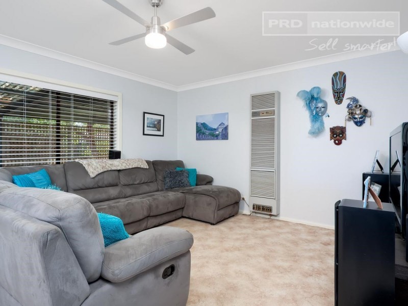 1 Jasmin Crescent, Lake Albert NSW 2650