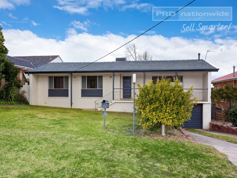 114 Simkin Crescent, Kooringal NSW 2650
