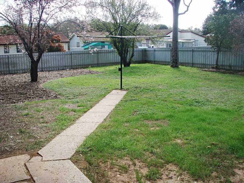 20 Callaghan Street, Ashmont NSW 2650