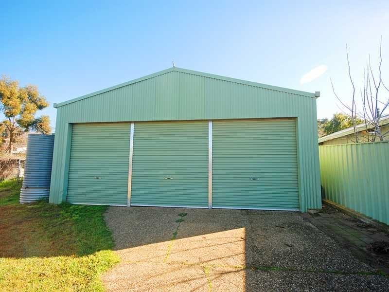 122 Meadow Street, Kooringal NSW 2650