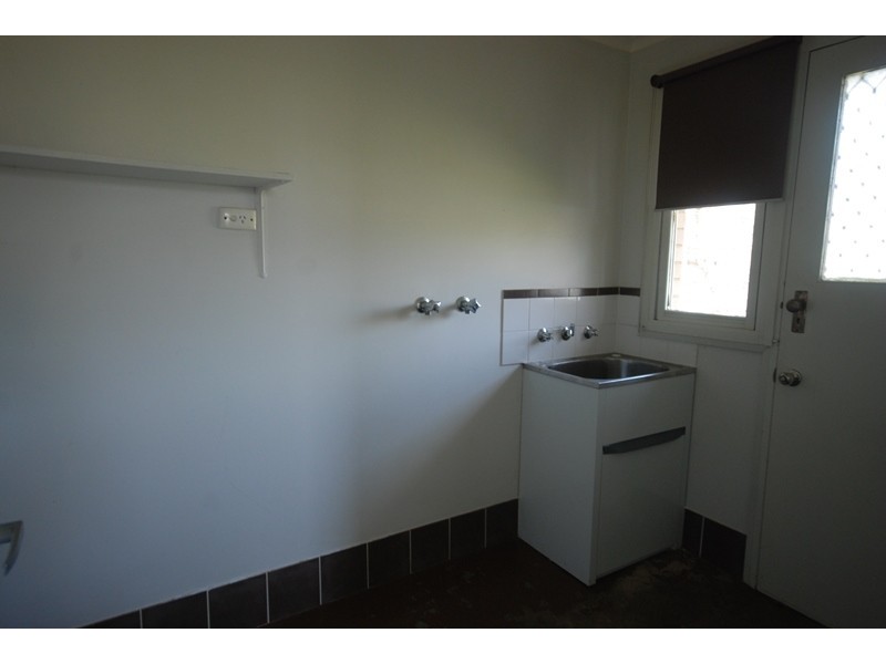 44 Bruce Street, Tolland NSW 2650