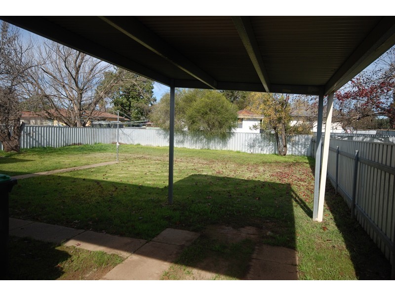 44 Bruce Street, Tolland NSW 2650