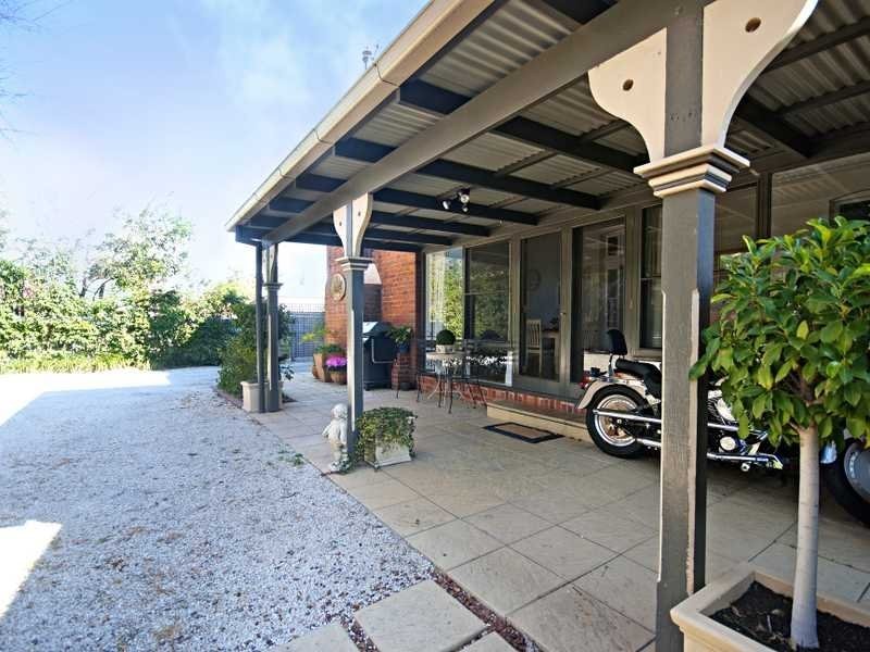 11 Trail Street, Wagga Wagga NSW 2650