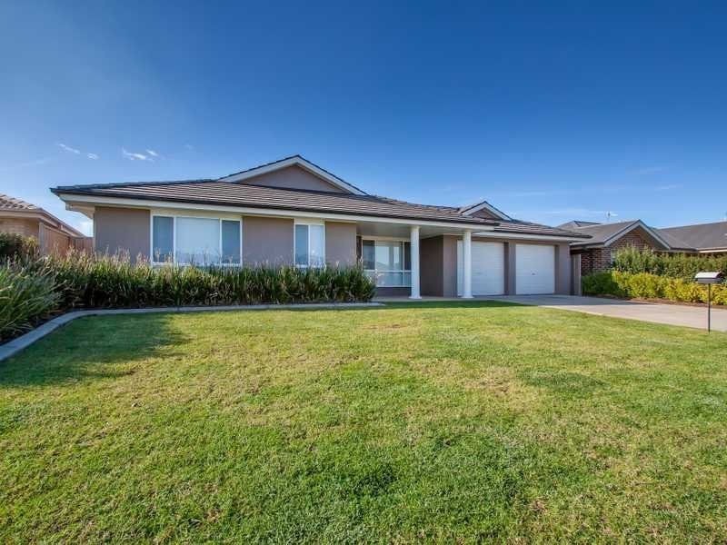 16 Warambee Street, Glenfield Park NSW 2650
