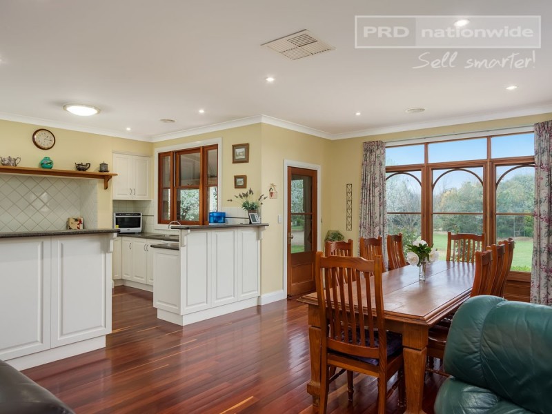 220 Pattersons Road, Wagga Wagga NSW 2650