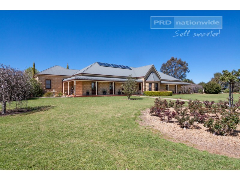 220 Pattersons Road, Wagga Wagga NSW 2650