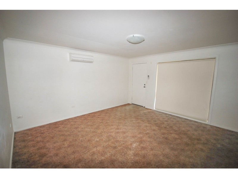 2/17 Nordlingen Drive, Wagga Wagga NSW 2650