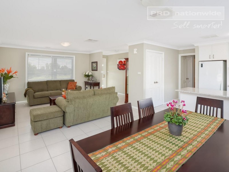 54 Mima Street, Glenfield Park NSW 2650