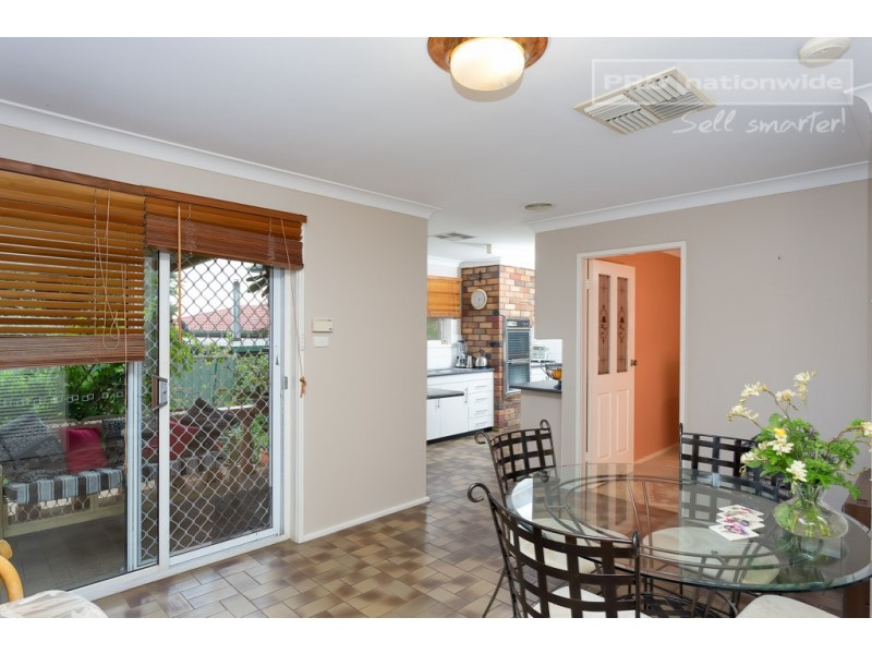 8 McCoullough Drive, Tolland NSW 2650