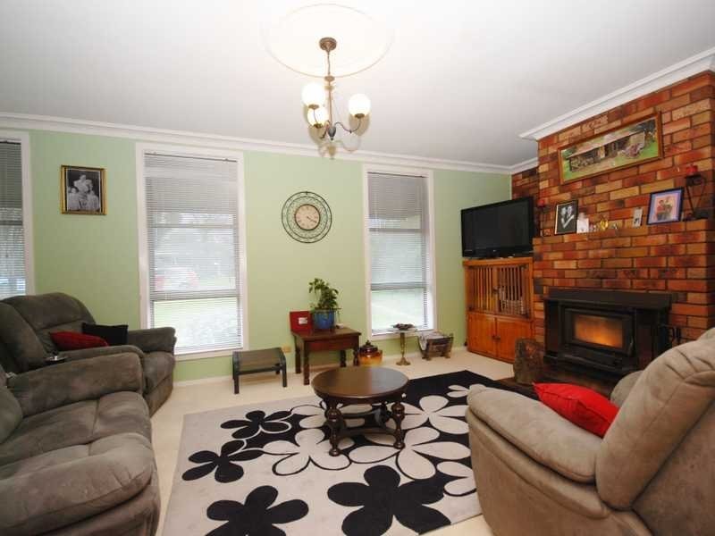 23 Gregory Crescent, Lake Albert NSW 2650