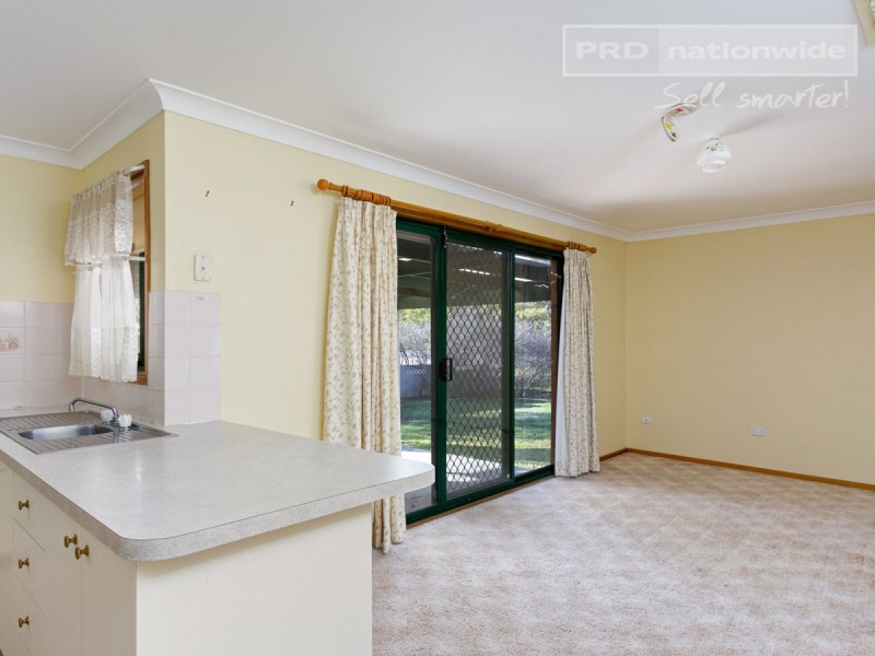 8 Juniper Place, Forest Hill NSW 2651