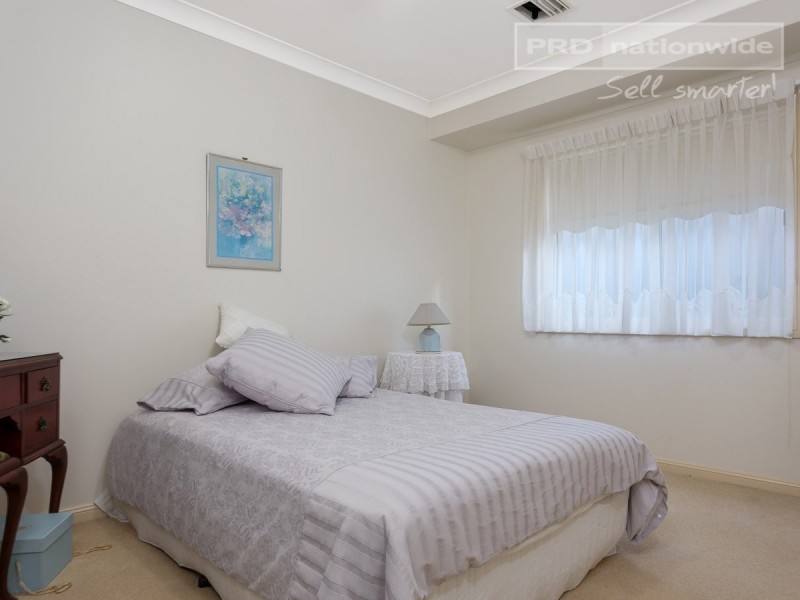 7 Atherton Crescent, Tatton NSW 2650