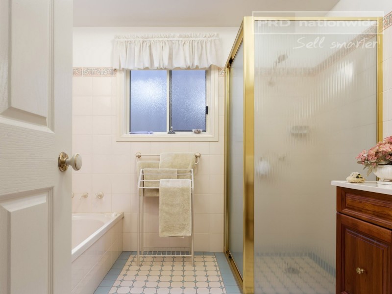 7 Atherton Crescent, Tatton NSW 2650