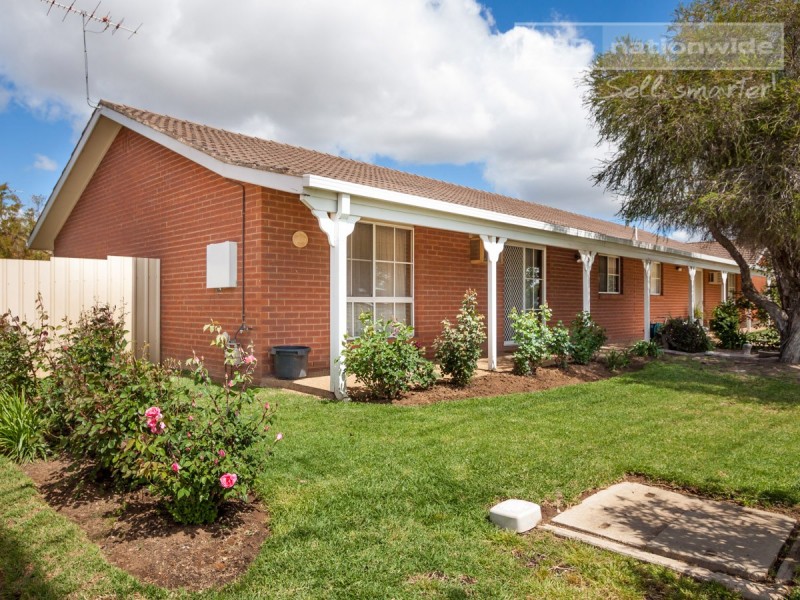 3/2 Bulolo Street, Ashmont NSW 2650