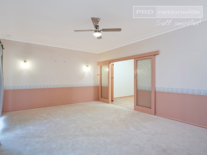 50 Walteela Avenue, Mount Austin NSW 2650