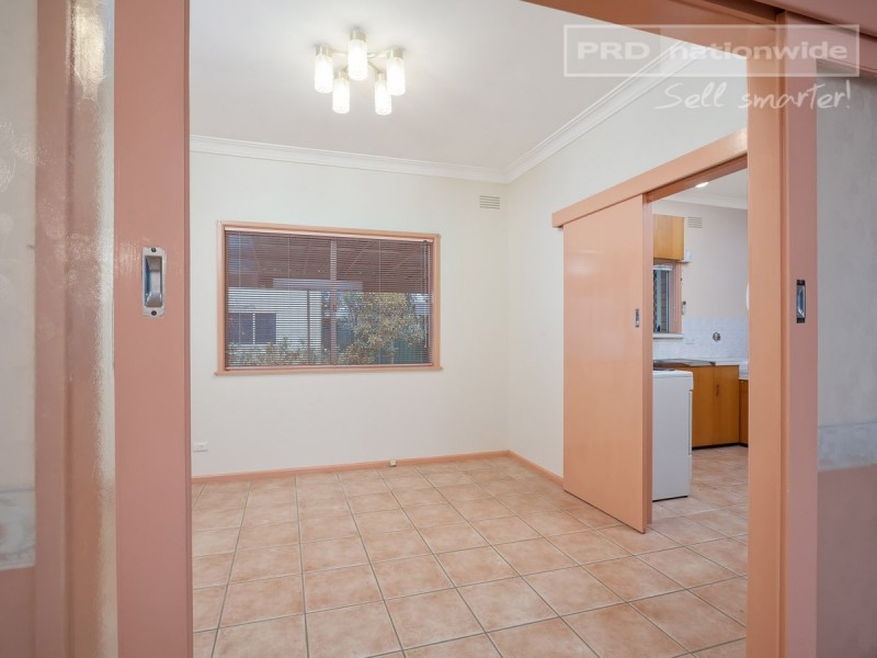 50 Walteela Avenue, Mount Austin NSW 2650