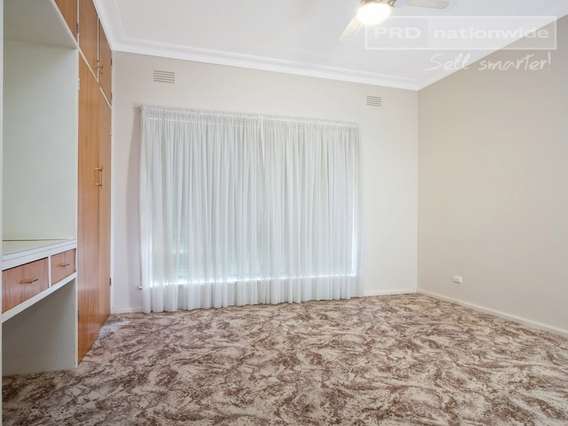 50 Walteela Avenue, Mount Austin NSW 2650