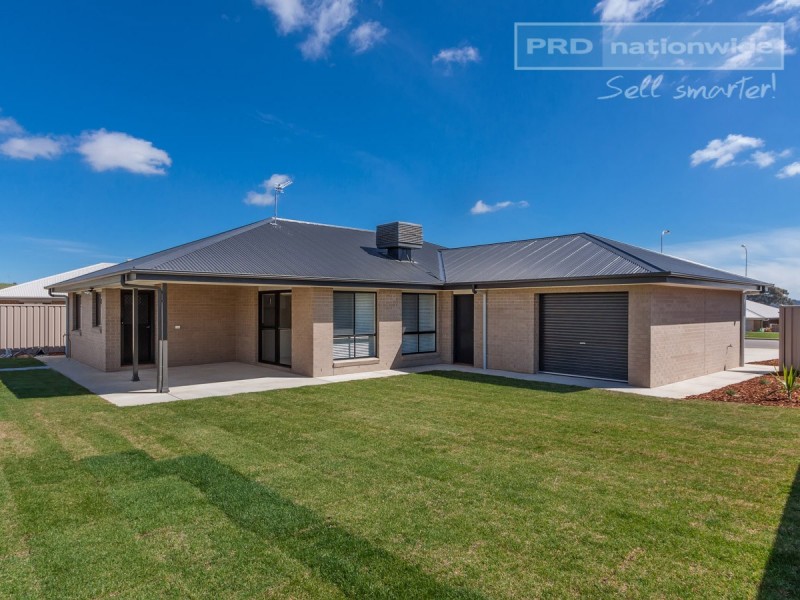 5 Watson Boulevard, Lloyd NSW 2650