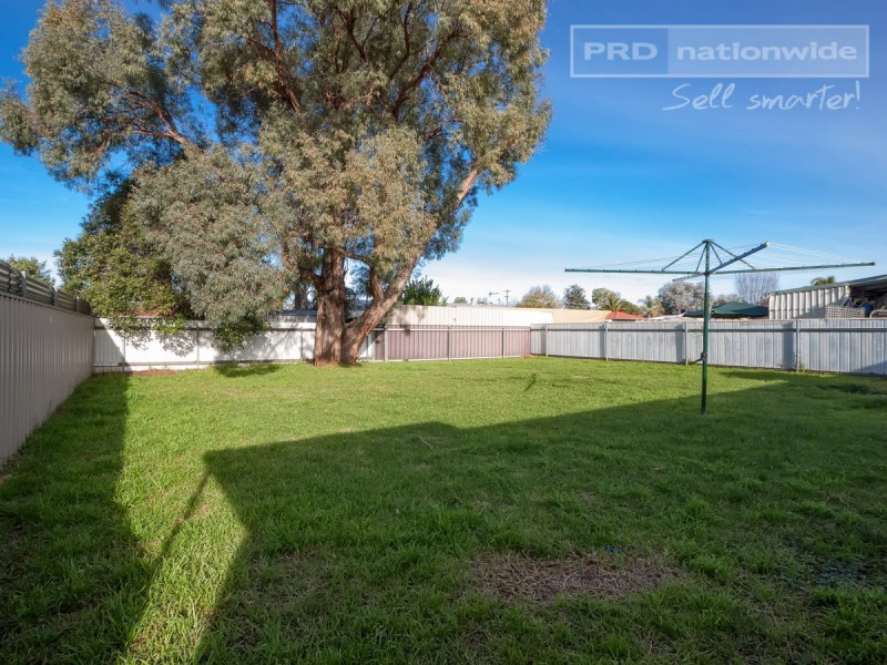 41 Chifley Crescent, Kooringal NSW 2650