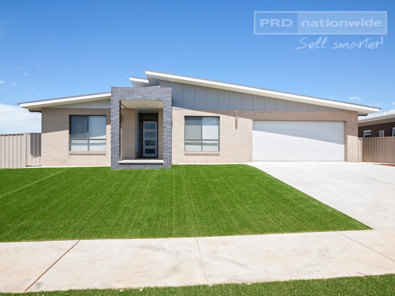 1 Watson Boulevard, Lloyd NSW 2650