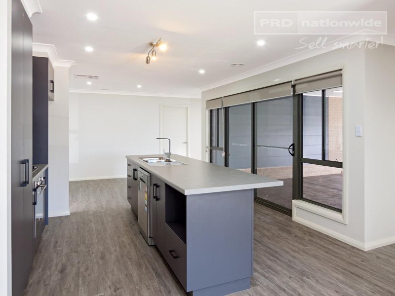 1 Watson Boulevard, Lloyd NSW 2650