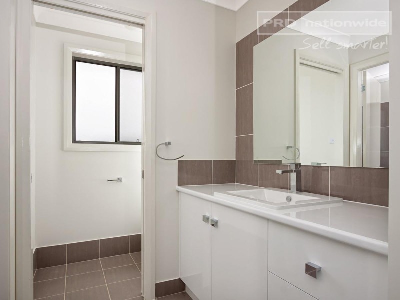 1 Watson Boulevard, Lloyd NSW 2650