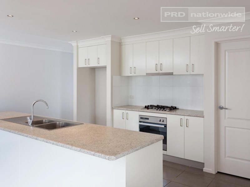 19 Yandee Place, Estella NSW 2650