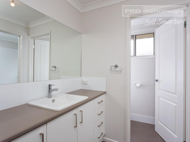 19 Yandee Place, Estella NSW 2650