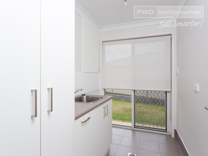 19 Yandee Place, Estella NSW 2650