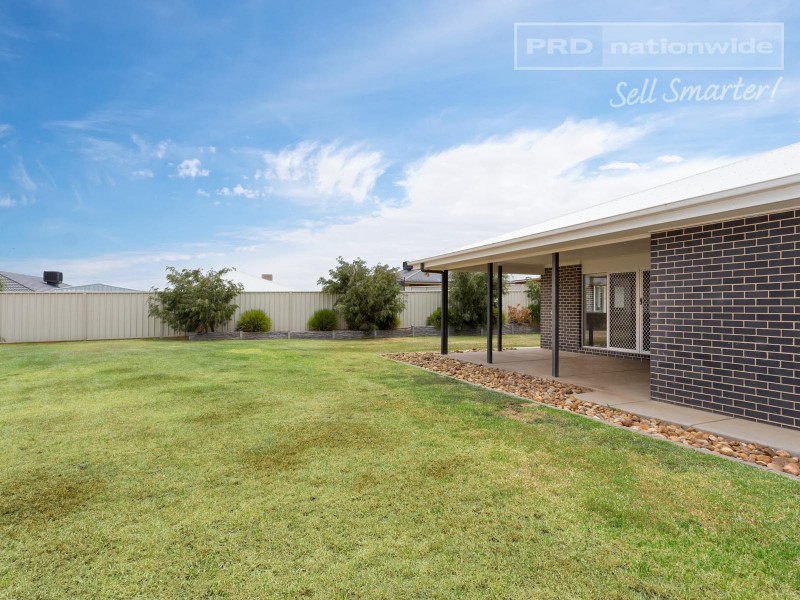 19 Yandee Place, Estella NSW 2650