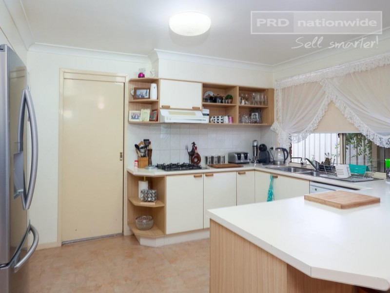 A-D/6 Frances Court, Ashmont NSW 2650