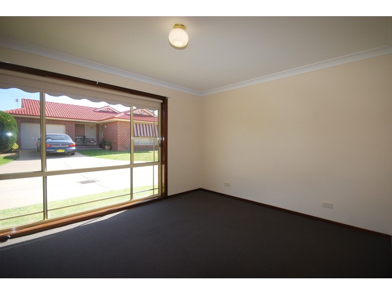 6/24 Otama Street, Glenfield Park NSW 2650