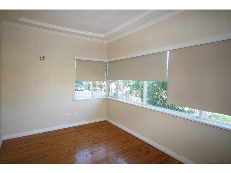 1/326 Lake Albert Road, Kooringal NSW 2650