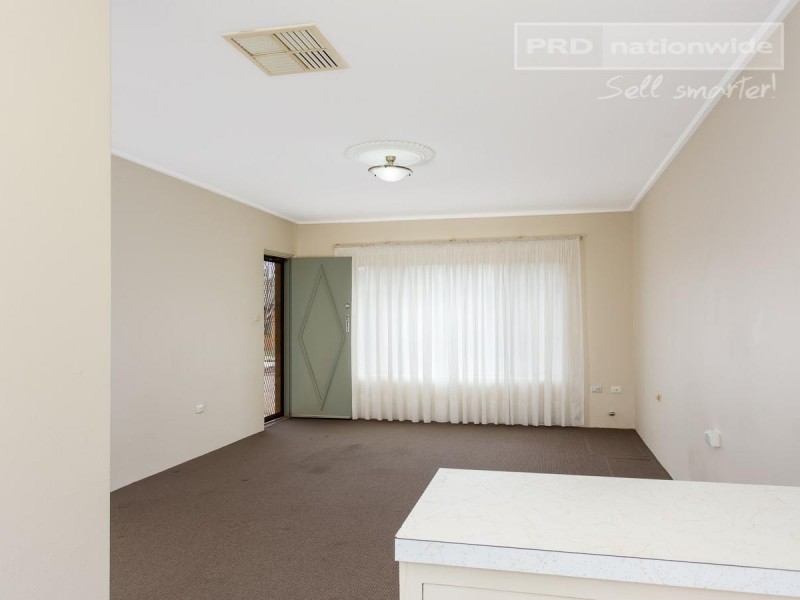 5/5 Karen Street, Tolland NSW 2650