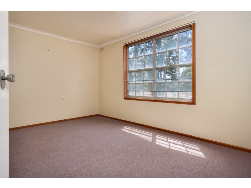 42 Blakemore Street, Ashmont NSW 2650