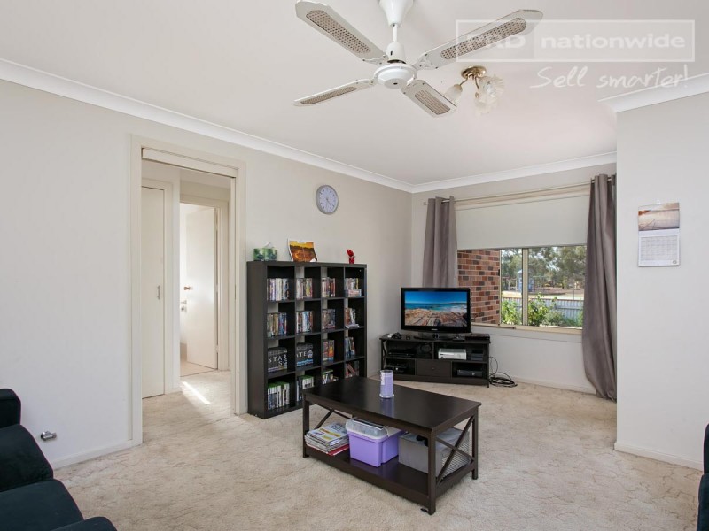 1/35 Balleroo Crescent, Glenfield Park NSW 2650