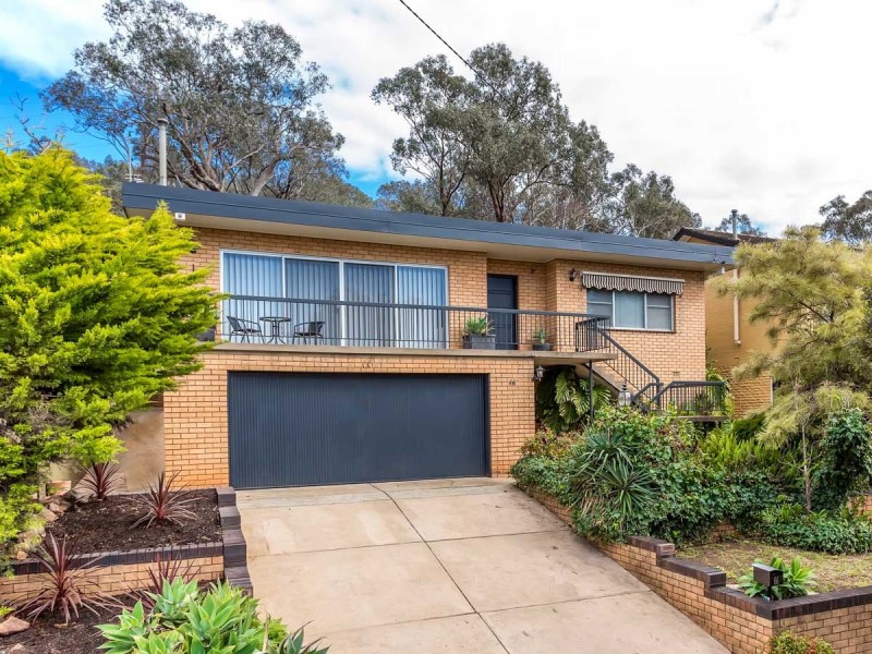 66 Warrawong Street, Kooringal NSW 2650