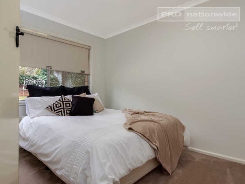 66 Warrawong Street, Kooringal NSW 2650